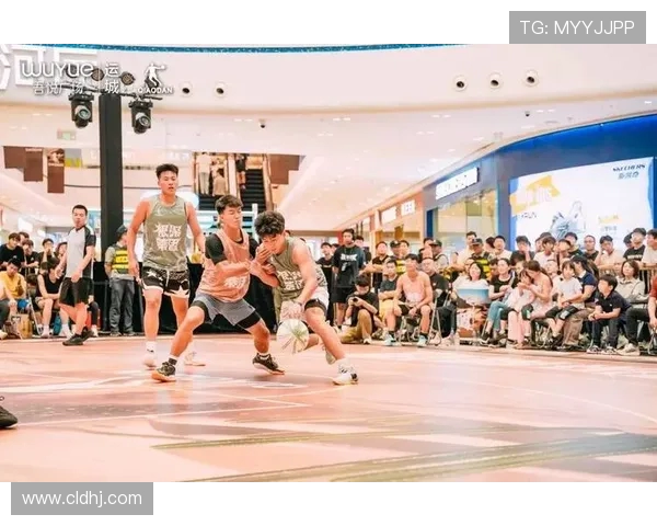 篮球热潮席卷青春赛场展现团队拼搏精神与无限激情 篮球热潮席卷青春赛场展现团队拼搏精神与无限激情