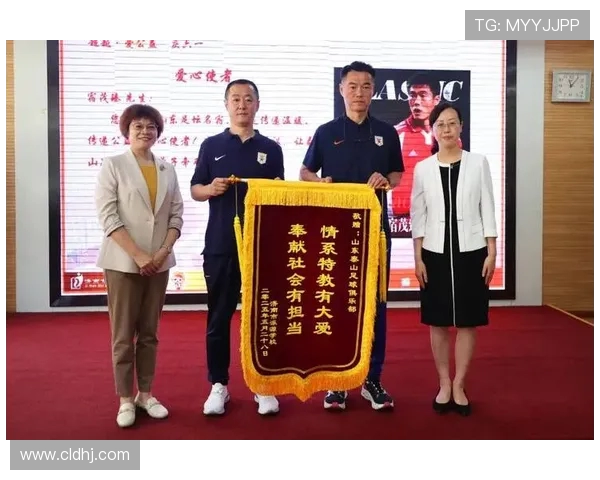 宿茂臻从绿茵场到教练席的人生转变与足球理想探索之路 宿茂臻从绿茵场到教练席的人生转变与足球理想探索之路