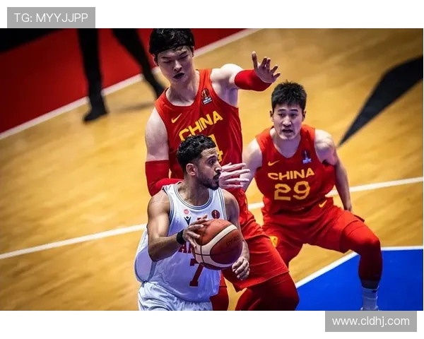 王哲林领衔中国男篮崛起之路 打破困境带领团队再创辉煌