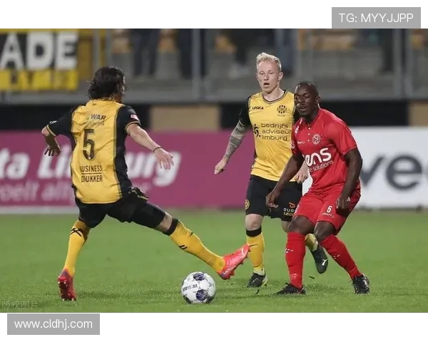 埃因霍温与阿尔克马尔精彩对决直播全程回顾与分析