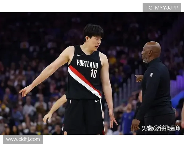 季前赛精彩对决马刺队与国王队的巅峰对抗即将上演